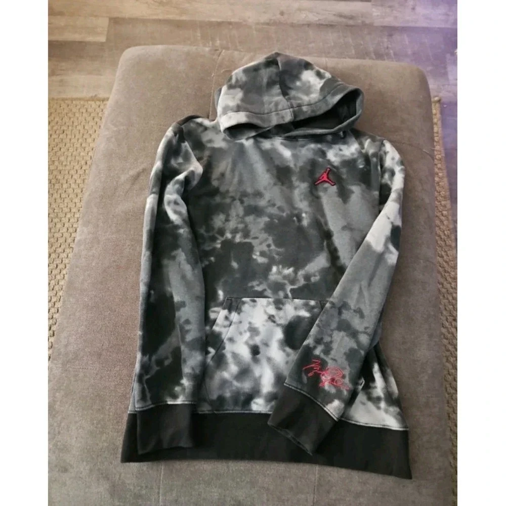Nike Jordan Essentials‎ Smoke Dye Pullover Hoodie Youth Size XL